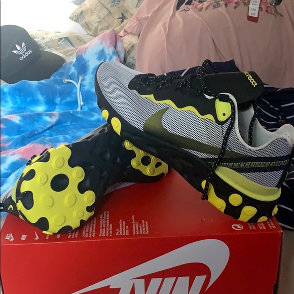 Nike Other - Nike React Element 55 sneaker. Brand new/DS